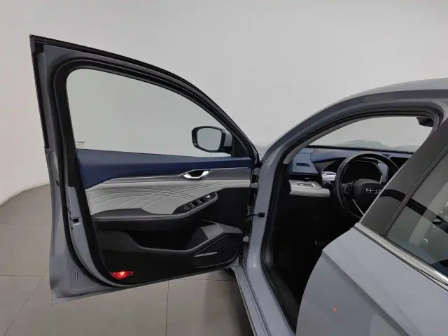 Geely Xingrui — Фото автомобиля 8