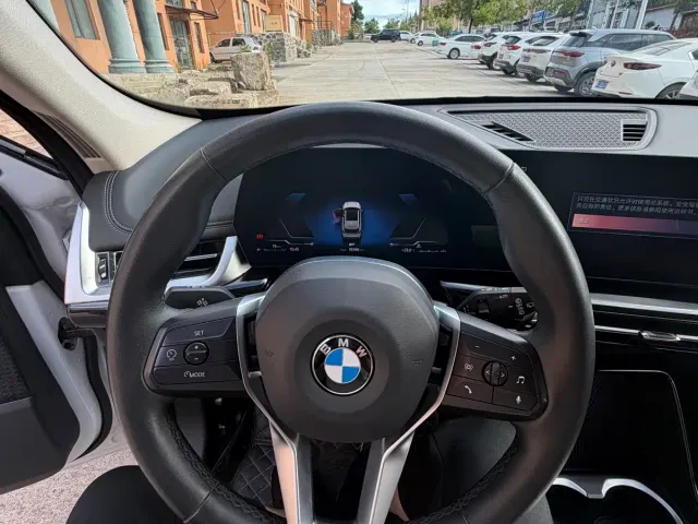 BMW X1 — Фото автомобиля 13