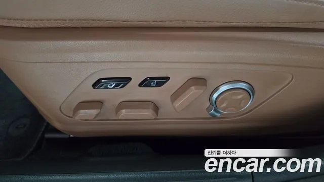 Hyundai Grandeur Grandeur (GN7) — Фото автомобиля 27