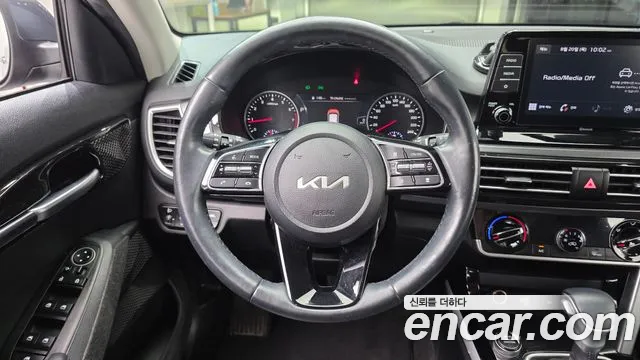 Kia Seltos Seltos Бензин 1.6 турбо 2WD — Фото автомобиля 12