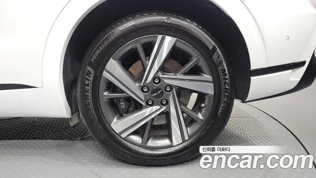 Genesis GV70 2.5T Бензин 2WD — Фото автомобиля 19