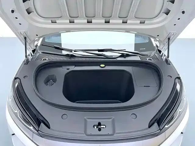 BYD Qin L — Фото автомобиля 17