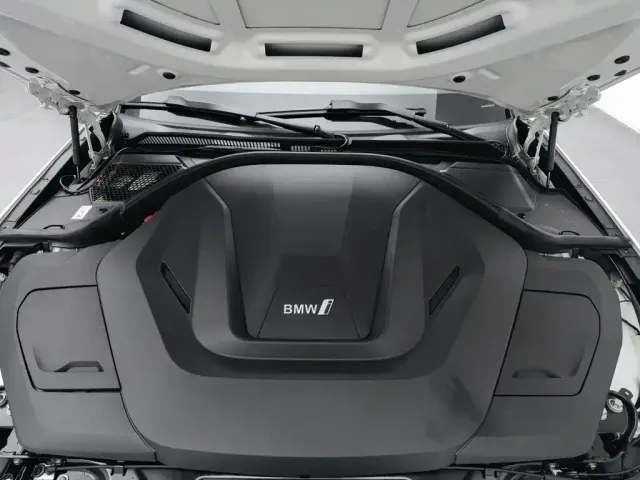 BMW i3 — Фото автомобиля 6