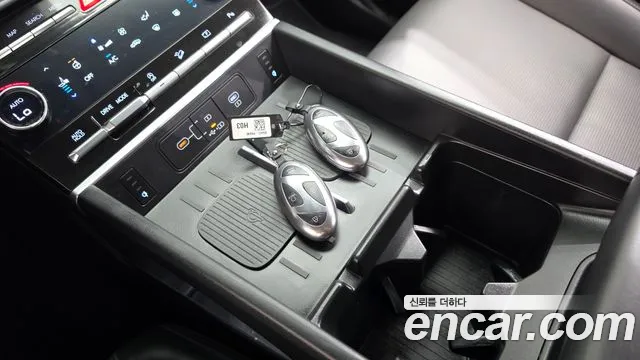 Hyundai Santa Fe MX5 — Фото автомобиля 12