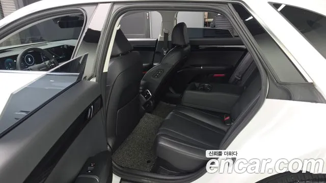 Hyundai Grandeur GN7 — Фото автомобиля 11