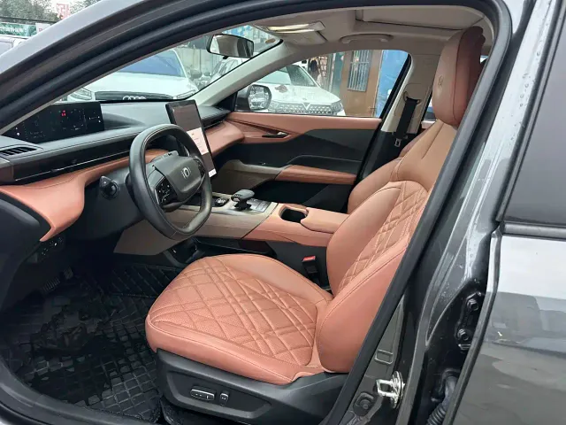 Changan Qiyuan A05 — Фото автомобиля 19