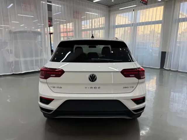 Volkswagen T-Roc — Фото автомобиля 6