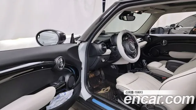 Mini Cooper — Фото автомобиля 10