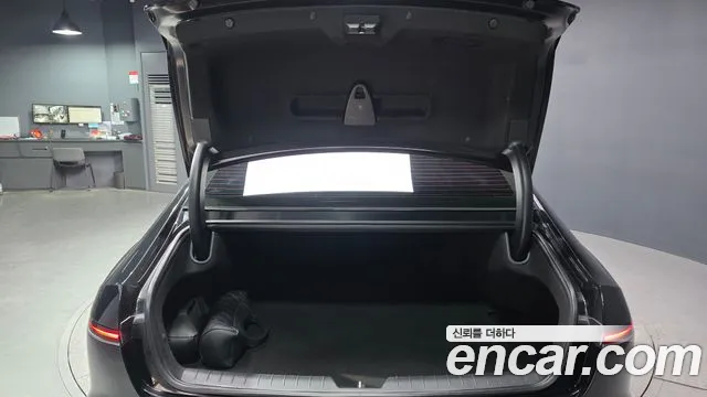 Hyundai Grandeur Grandeur (GN7) 3.5 LPG 2WD (Такси) — Фото автомобиля 20