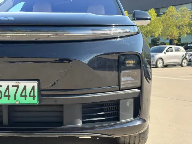 Li Auto L7 — Фото автомобиля 10