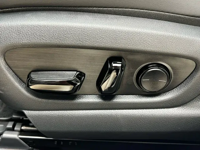 Lexus ES — Фото автомобиля 19