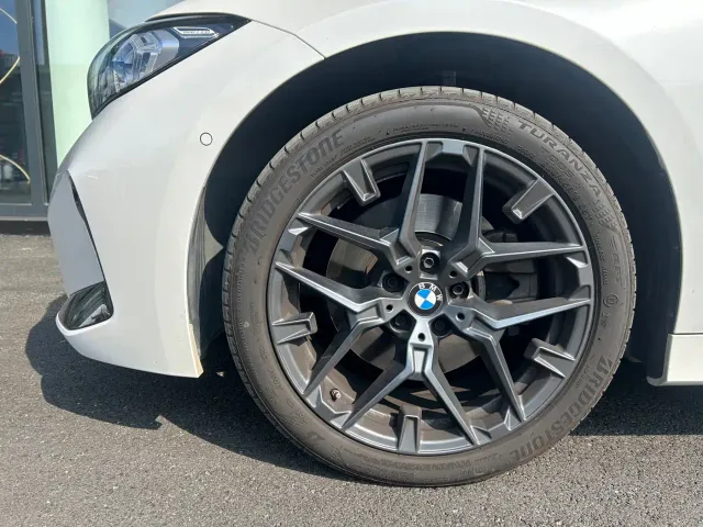 BMW 3 Series — Фото автомобиля 9