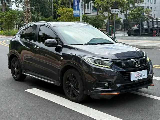Honda Vezel — Фото автомобиля 3