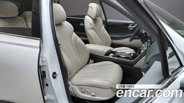 Genesis GV80 — Фото автомобиля 16
