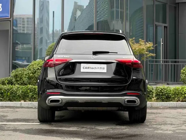 Mercedes-Benz GLE-Class — Фото автомобиля 3