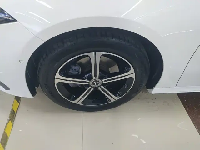 Mercedes-Benz A-Class — Фото автомобиля 24