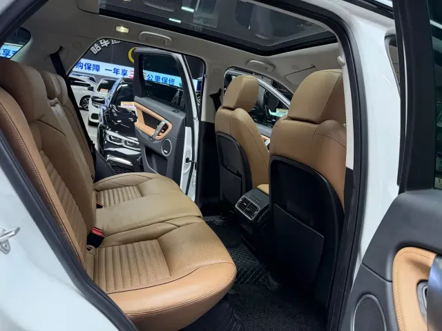 Land Rover Discovery Sport — Фото автомобиля 22