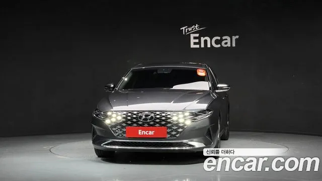 Hyundai Grandeur New — Фото автомобиля 3