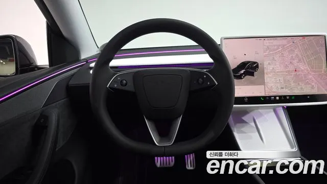Tesla Model Y — Фото автомобиля 12