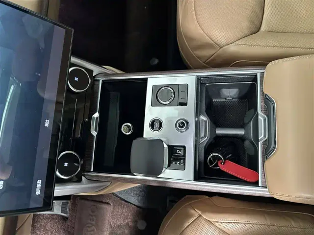 Land Rover Range Rover — Фото автомобиля 10