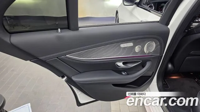 Mercedes-Benz E-Class W213 — Фото автомобиля 14