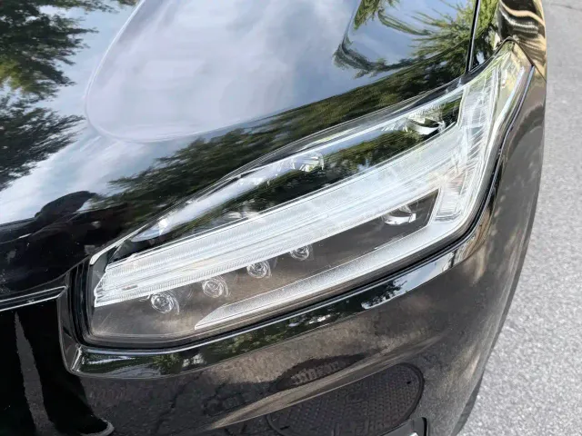 Volvo XC90 — Фото автомобиля 12