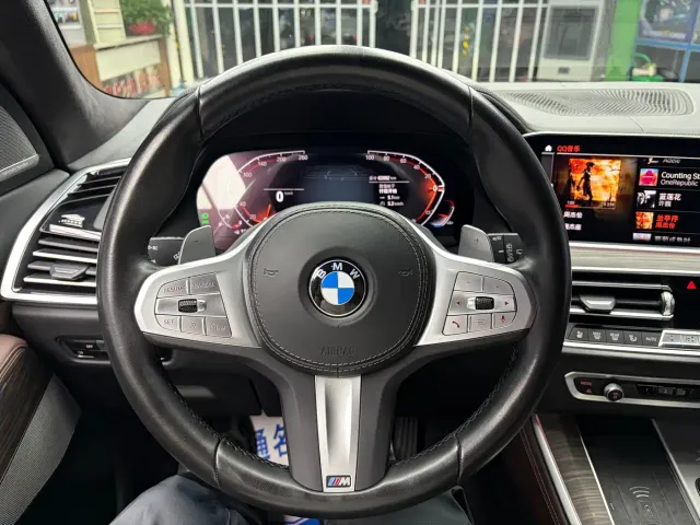 BMW X5 — Фото автомобиля 8