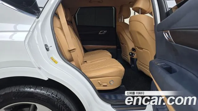 Genesis GV80 — Фото автомобиля 17