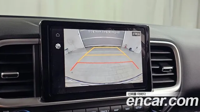 Hyundai Venue — Фото автомобиля 21