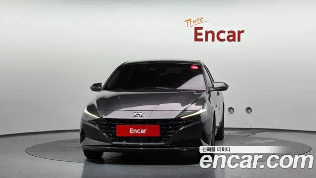Hyundai AVANTE Avante (CN7) — Фото автомобиля 3