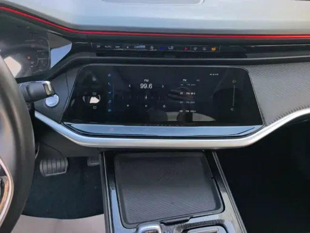 Dongfeng Yixuan MAX — Фото автомобиля 12