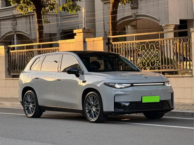 Leapmotor C10 — Фото автомобиля 3