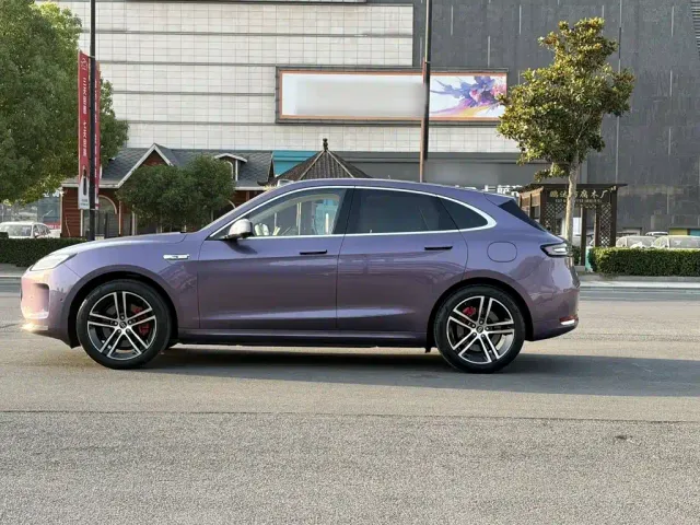Aito M5 — Фото автомобиля 17