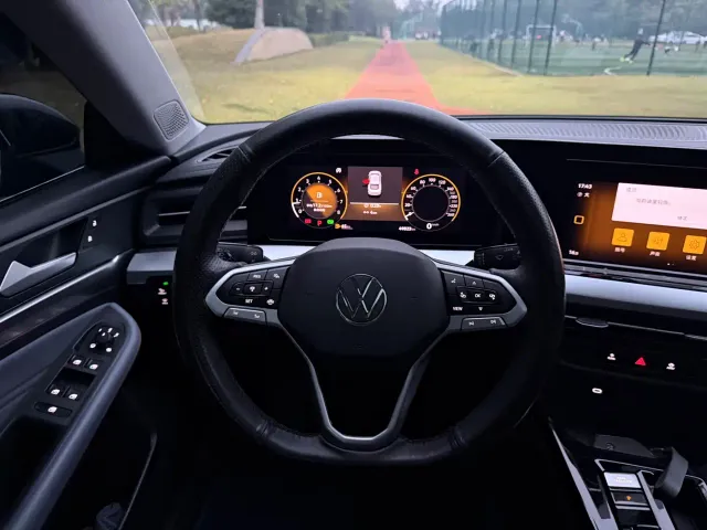 Volkswagen Lamando — Фото автомобиля 16