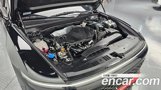 Hyundai Grandeur Grandeur (GN7) 2.5 Бензин 2WD — Фото автомобиля 6