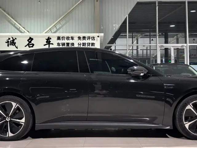 Nio ET5 Touring — Фото автомобиля 7