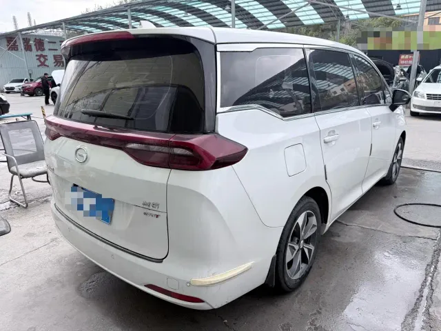 GAC Trumpchi M6 — Фото автомобиля 19