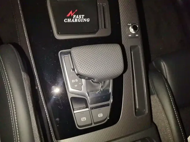 Audi Q5L — Фото автомобиля 10