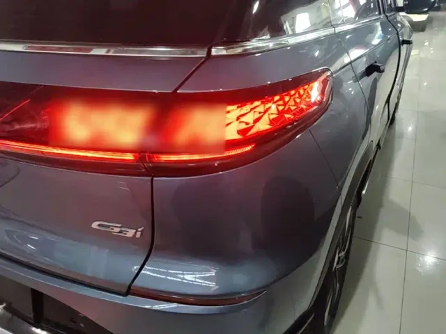 Xpeng G3 — Фото автомобиля 7