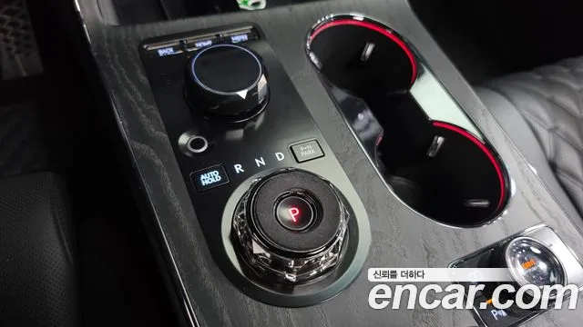 Genesis GV80 — Фото автомобиля 9