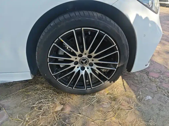 Mercedes-Benz C-Class — Фото автомобиля 8