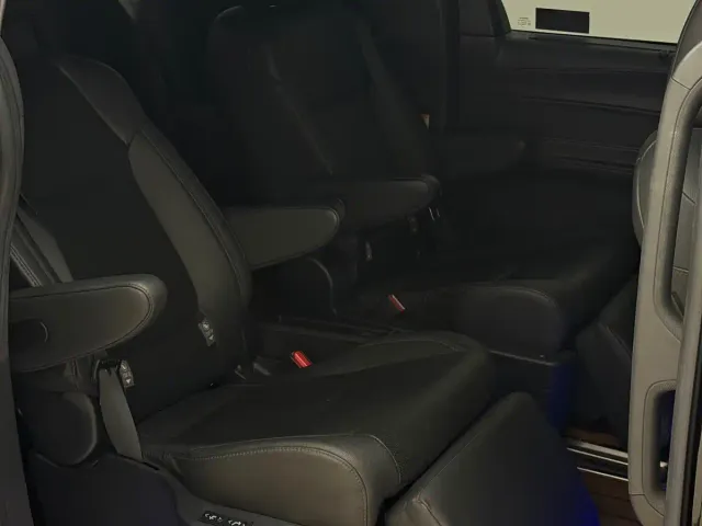 Toyota Sienna — Фото автомобиля 26