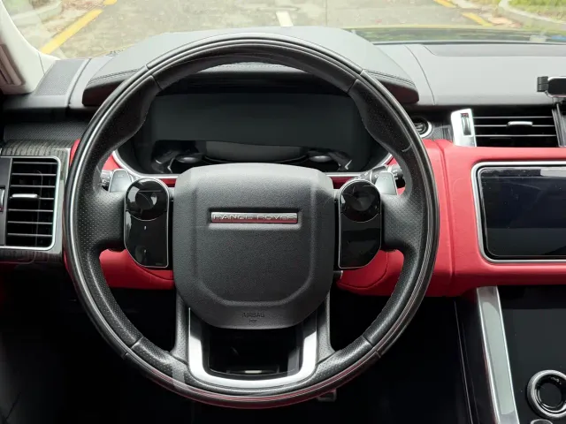 Land Rover Range Rover Sport — Фото автомобиля 8