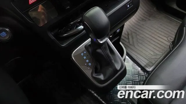 Hyundai Staria — Фото автомобиля 12