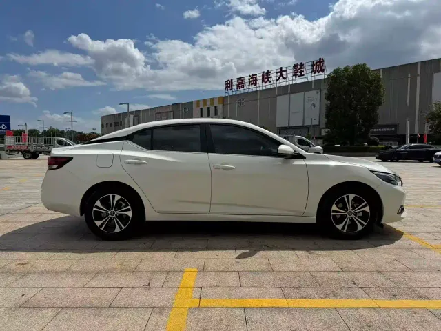 Nissan Sylphy — Фото автомобиля 8