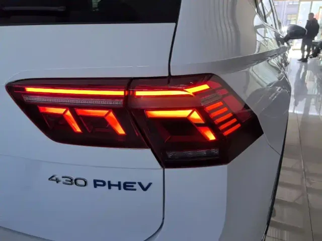 Volkswagen Tiguan L PHEV — Фото автомобиля 7