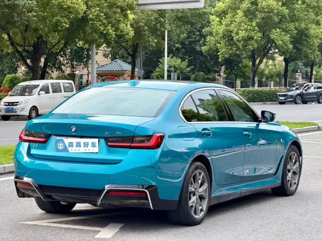 BMW i3 — Фото автомобиля 4