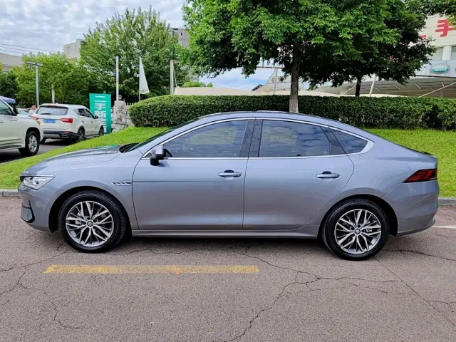 BYD Qin PLUS — Фото автомобиля 3