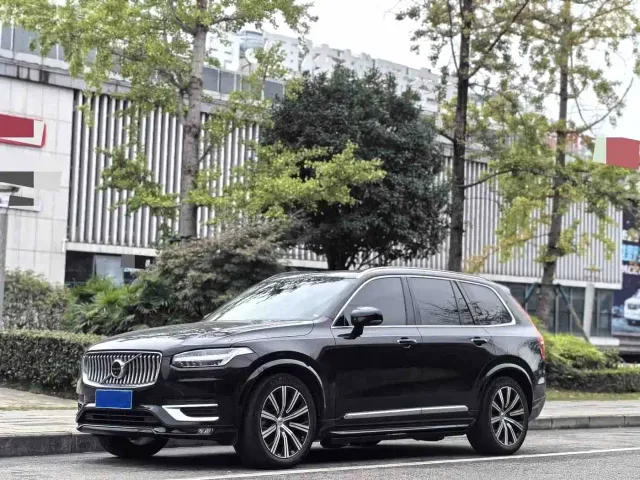 Фотография автомобиля — Volvo XC90