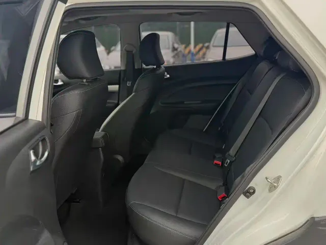 Kia KX1 — Фото автомобиля 8